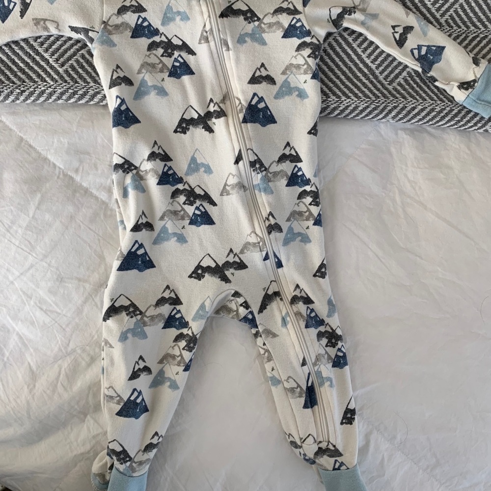 Burt’s Bees Baby footed sleeper